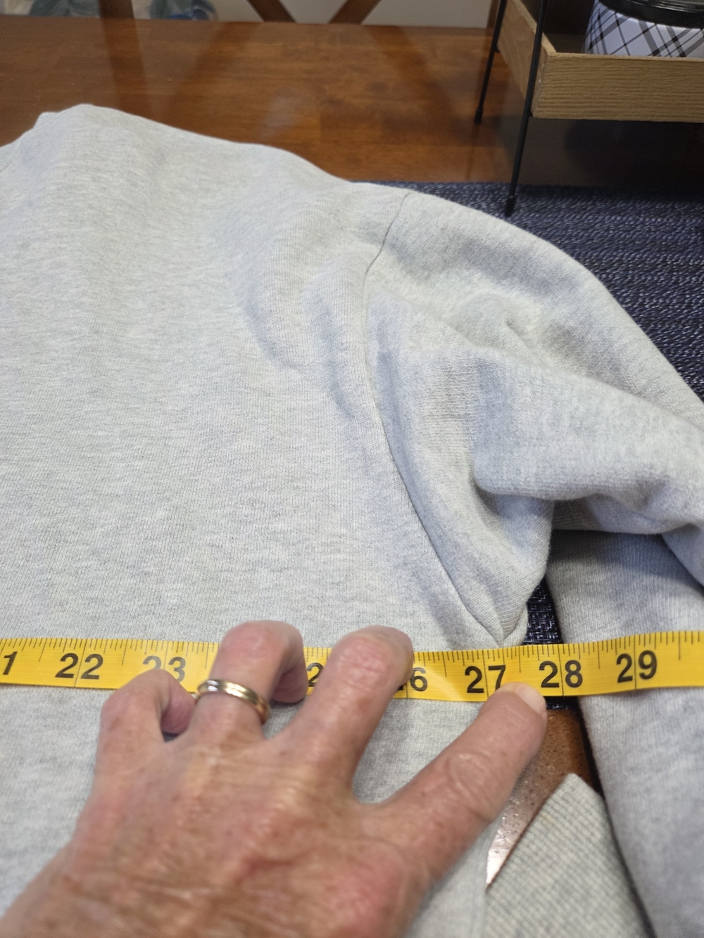 OFFLINE By Aerie Women's L Gray Oversized Graphic Crewneck Sweatshirt - Picture 8 of 8